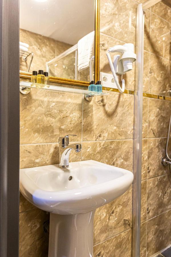 Ria Suites Boutique Hotel Istanbul Exterior photo